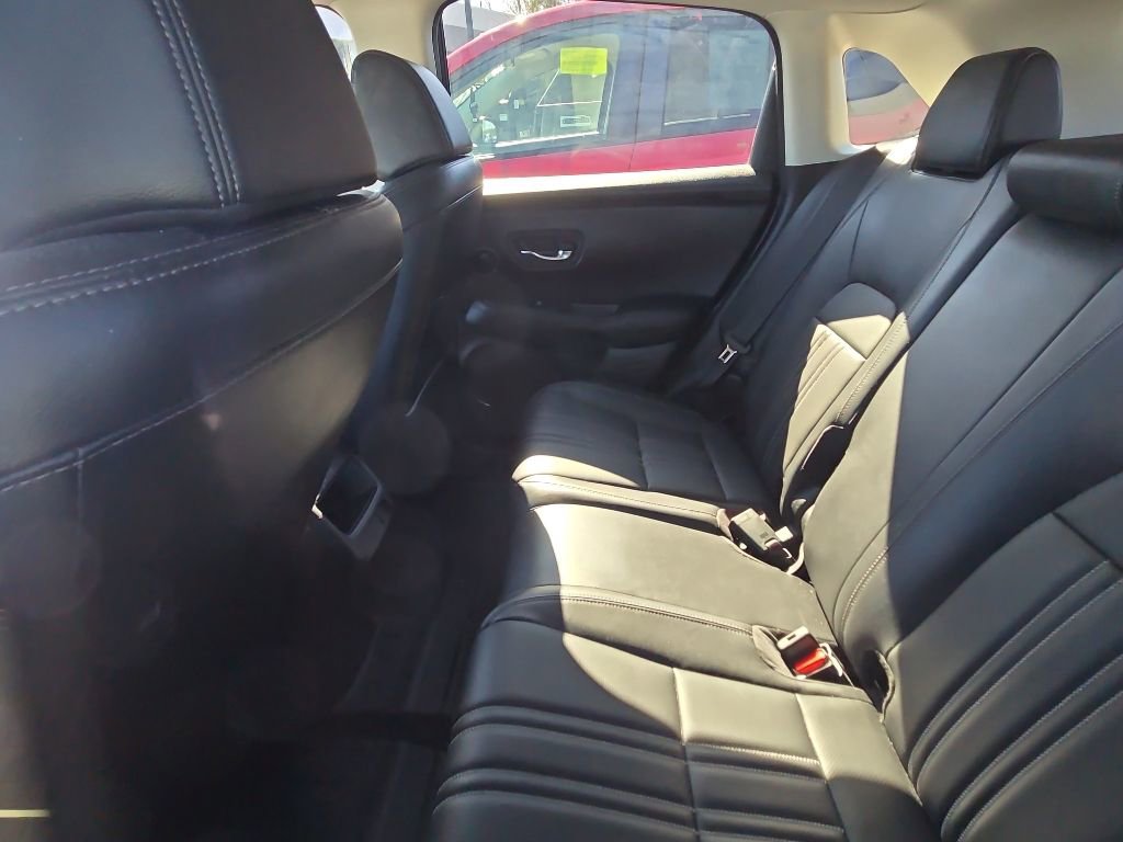 Used 2024 Honda HR-V EX-L image 9