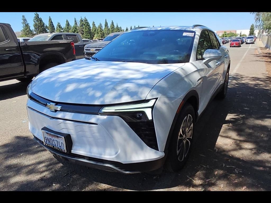 Used 2024 Chevrolet Blazer EV LT AWD/4WD image 3