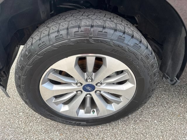 Used 2018 Ford F150 XL w/ Equipment Group 101A Mid AWD/4WD image 13