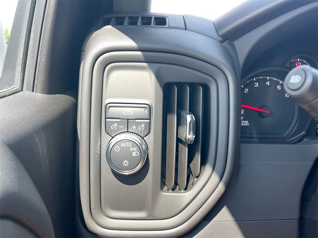 Used 2024 GMC Sierra 1500 Pro w/ Pro Value Package image 18