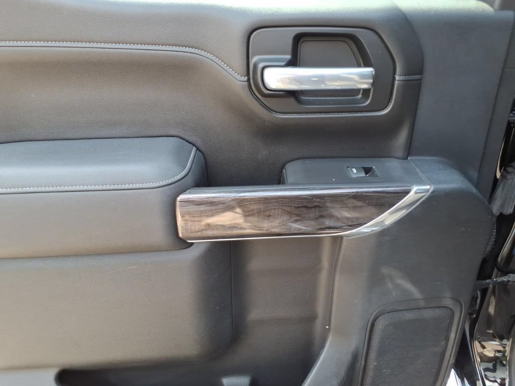 Used 2021 Chevrolet Silverado 1500 LTZ RWD image 10