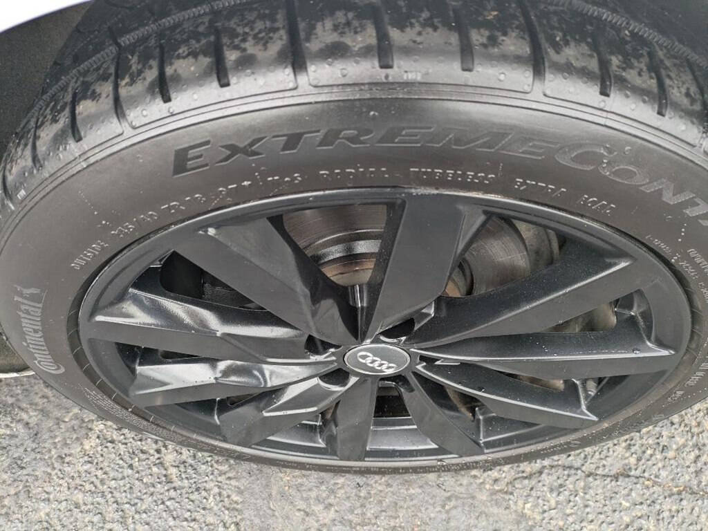 Used 2017 Audi A4 2.0T Ultra Premium w/ Convenience Package FWD image 8