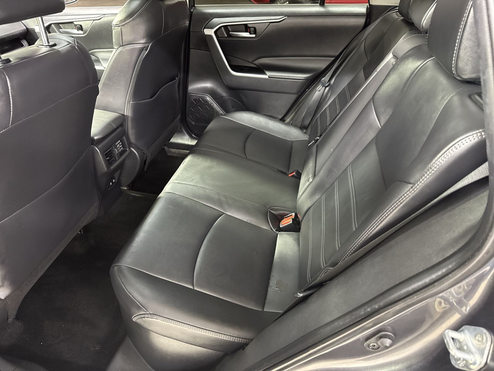 Used 2021 Toyota RAV4 XLE Premium AWD/4WD image 37