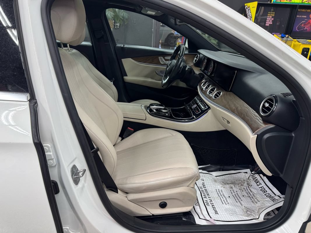Used 2017 Mercedes-Benz E 400 4MATIC Wagon image 22