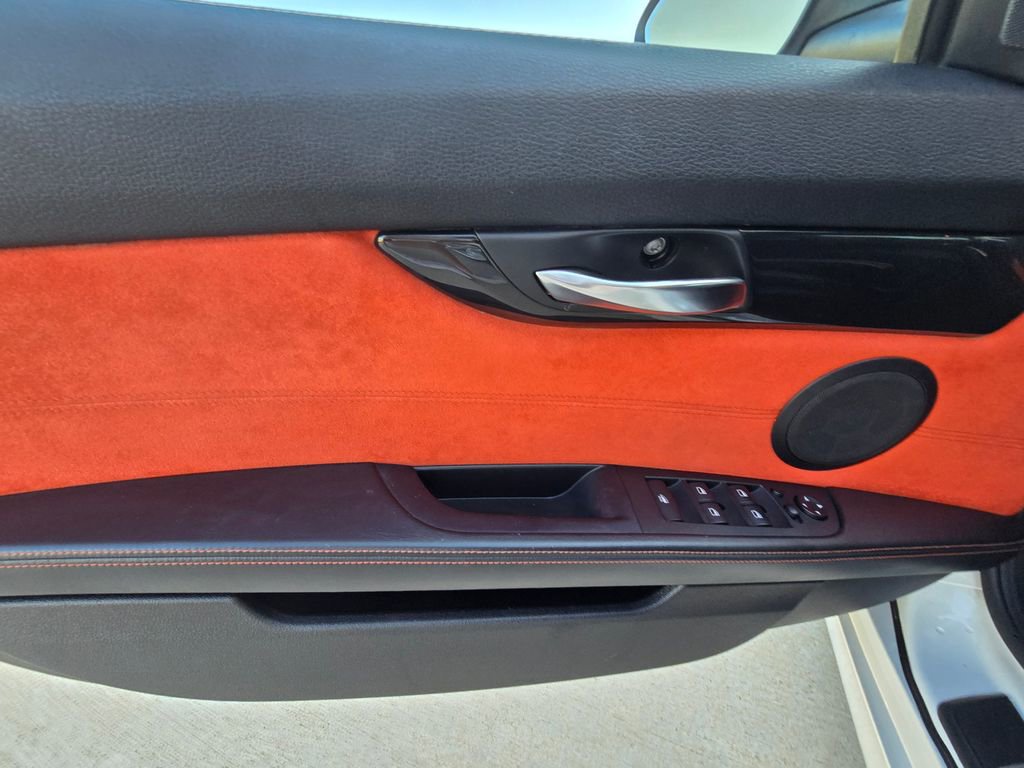 Used 2014 BMW Z4 sDrive35is image 13