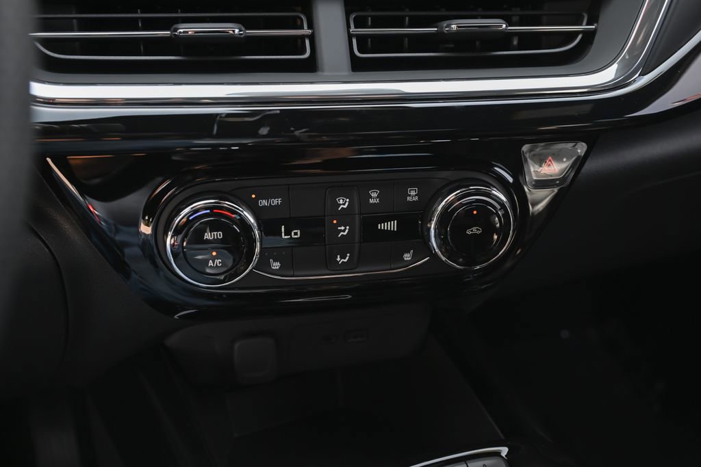 New 2026 Chevrolet Trax RS FWD image 27