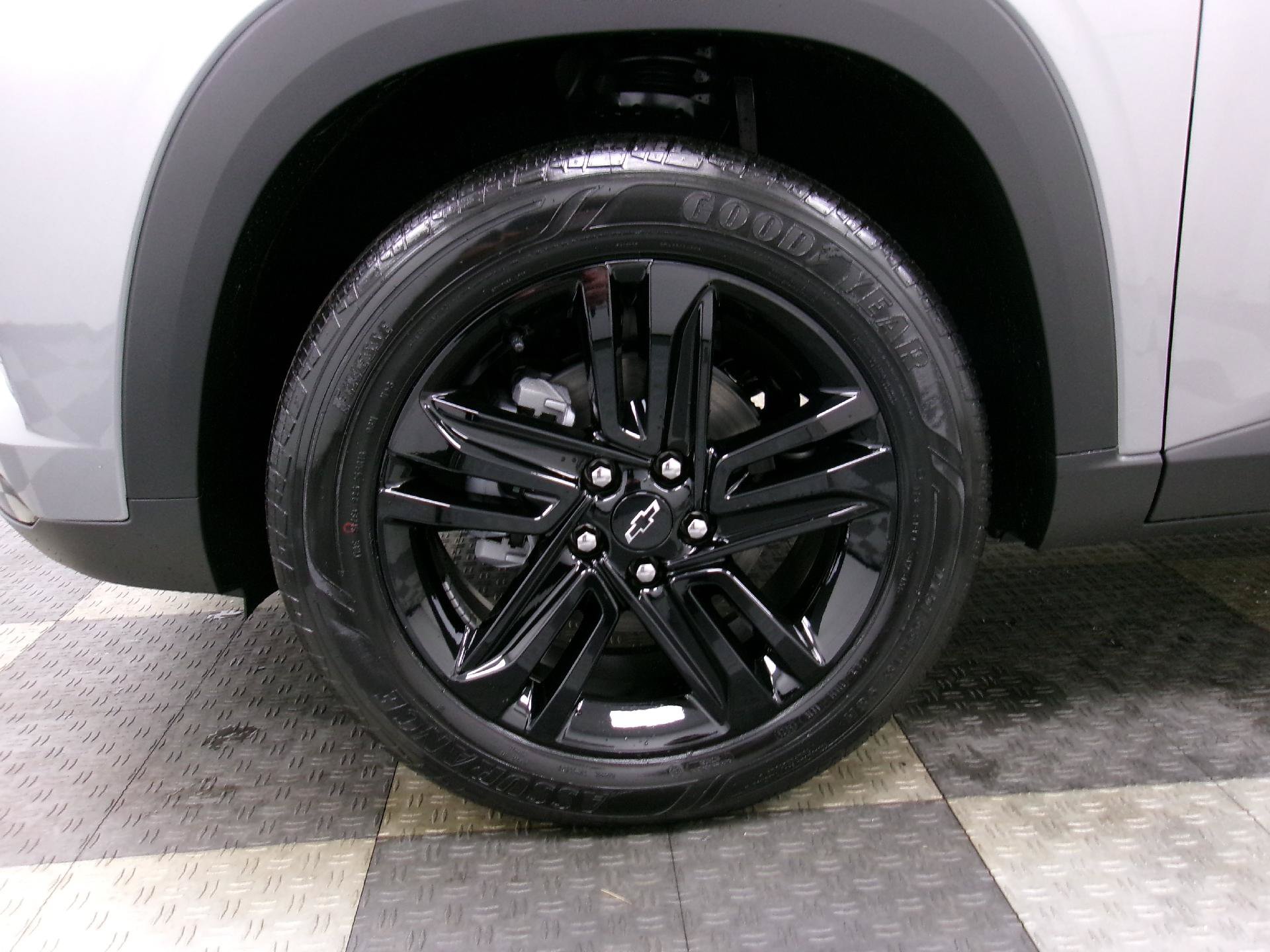 New 2026 Chevrolet Trax ACTIV w/ Driver Confidence Package FWD image 16
