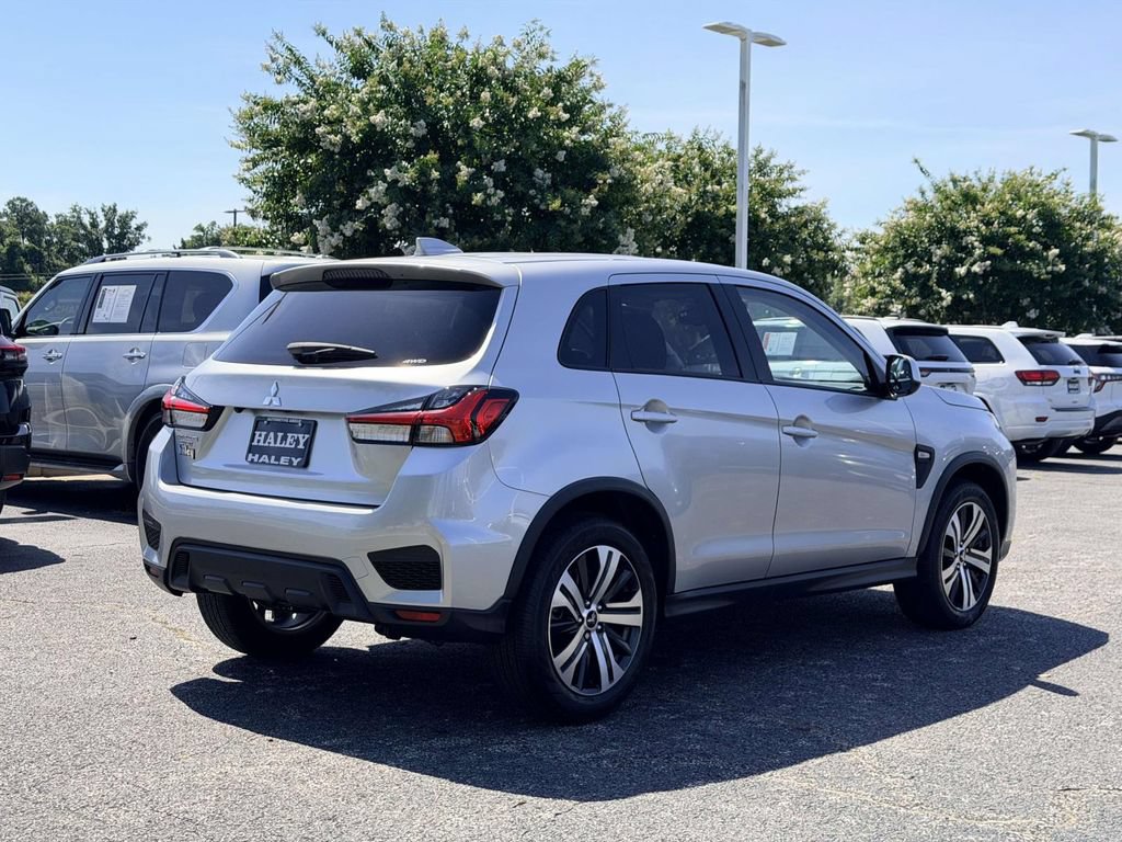 Used 2025 Mitsubishi Outlander Sport ES AWD/4WD image 2
