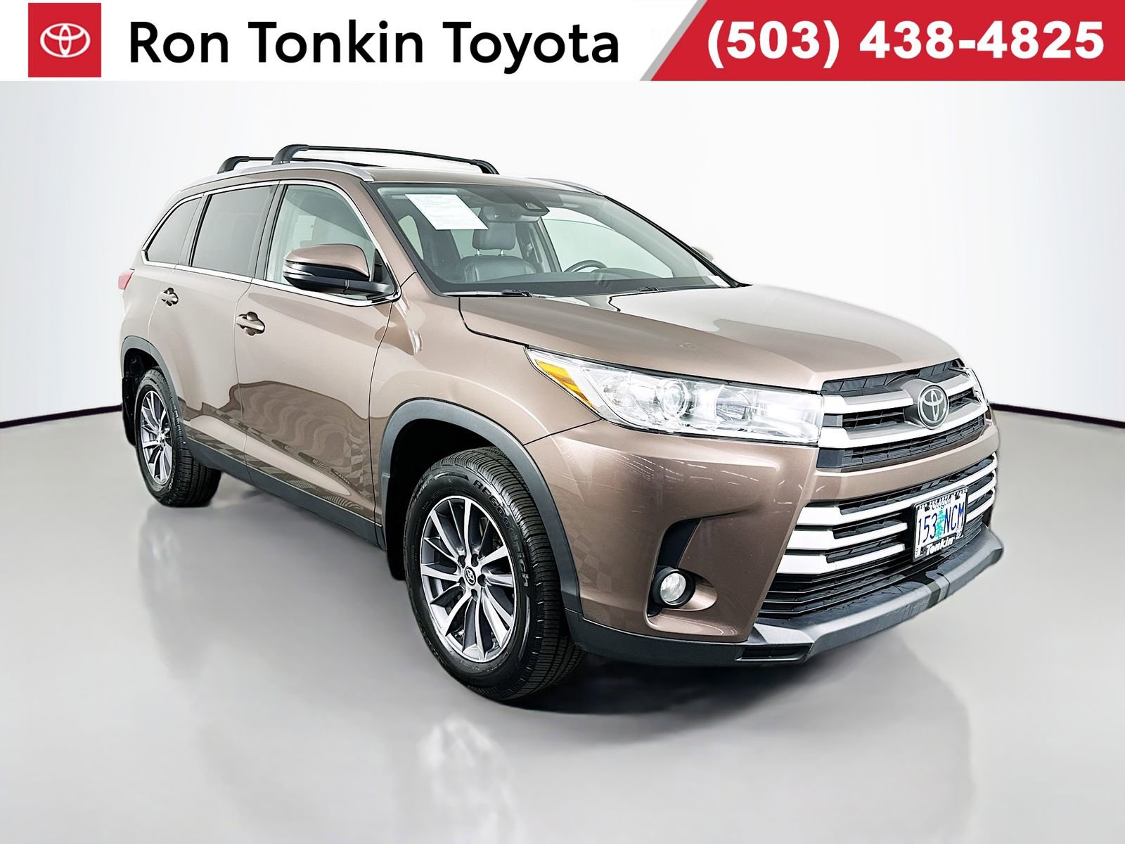 Certified 2019 Toyota Highlander XLE AWD/4WD image 1
