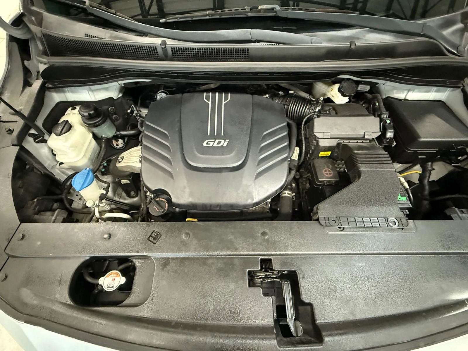 Used 2017 Kia Sedona LX image 36