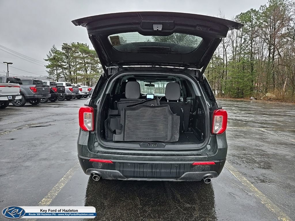 Used 2023 Ford Explorer XLT w/ Equipment Group 202A image 17
