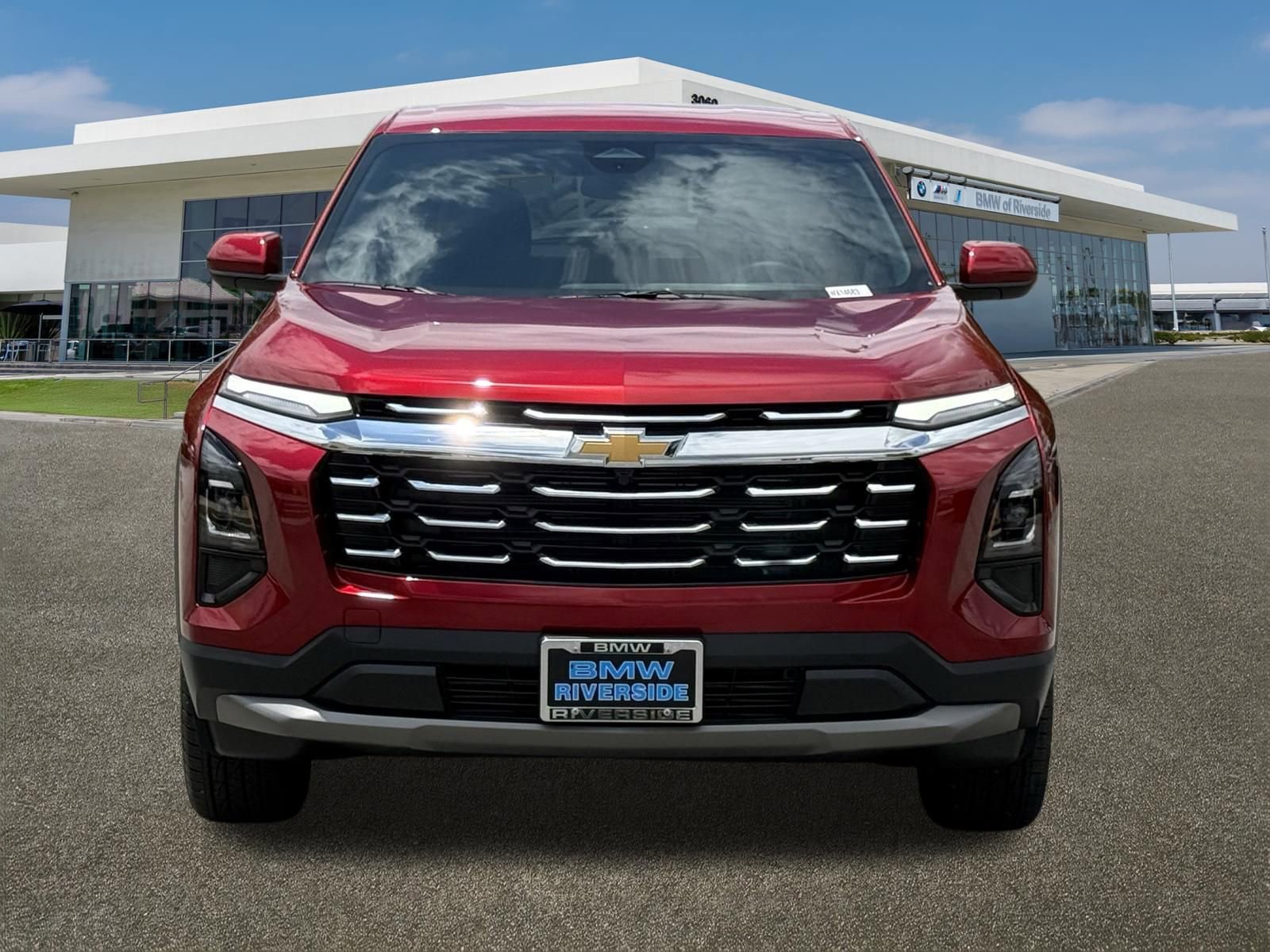 Used 2026 Chevrolet Equinox LT w/ Convenience Package II FWD image 3