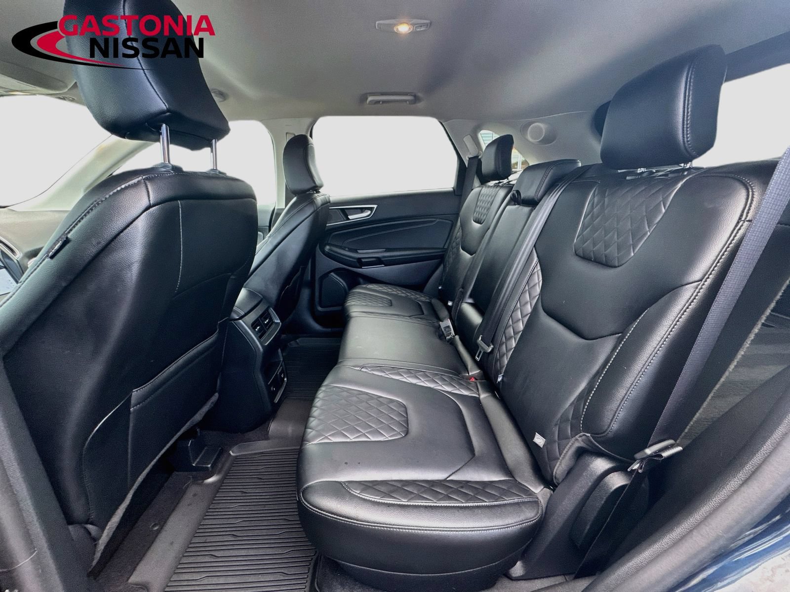 Used 2024 Ford Edge Titanium AWD/4WD image 32