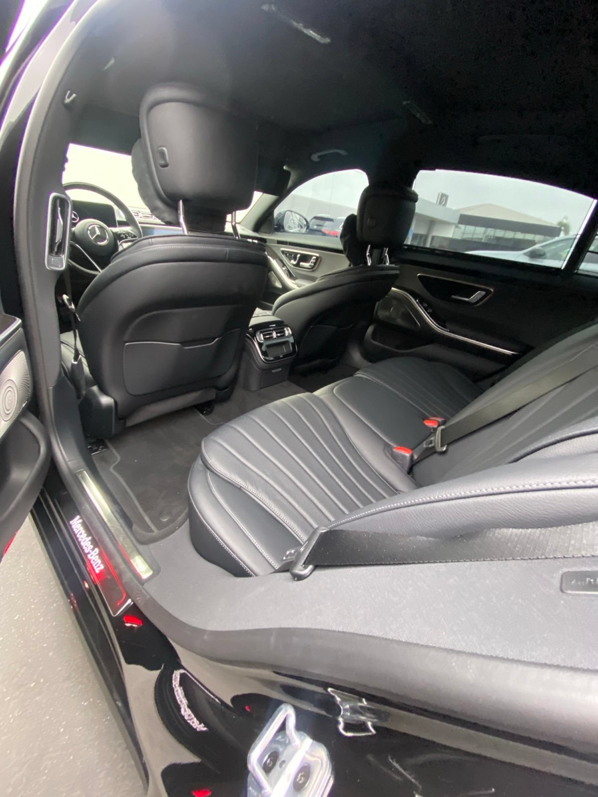 Certified 2026 Mercedes-Benz S 500 4MATIC image 11