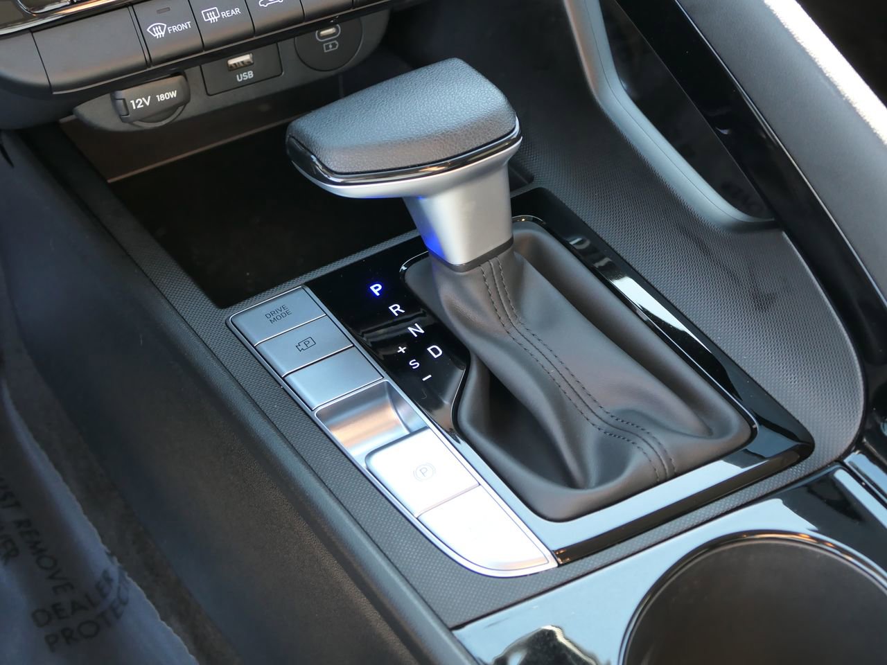 Used 2025 Hyundai Elantra Blue image 20