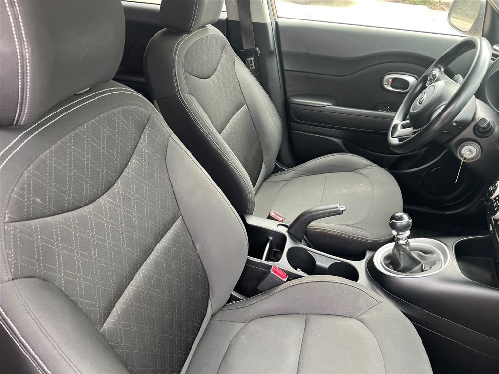 Used 2014 Kia Soul FWD image 14