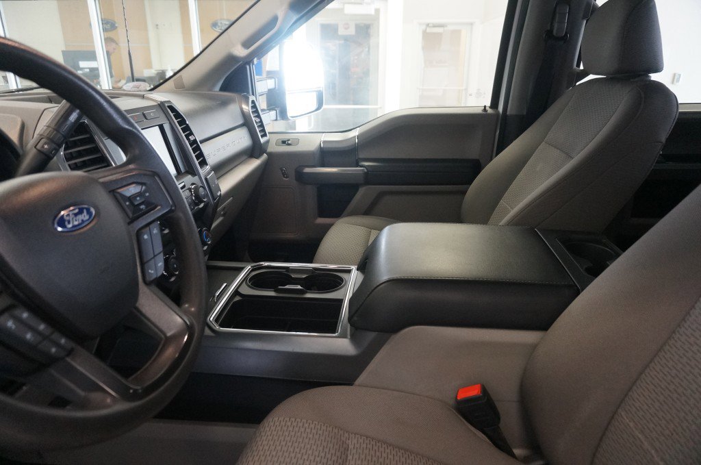 Used 2022 Ford F350 XLT w/ XLT Premium Package AWD/4WD image 10