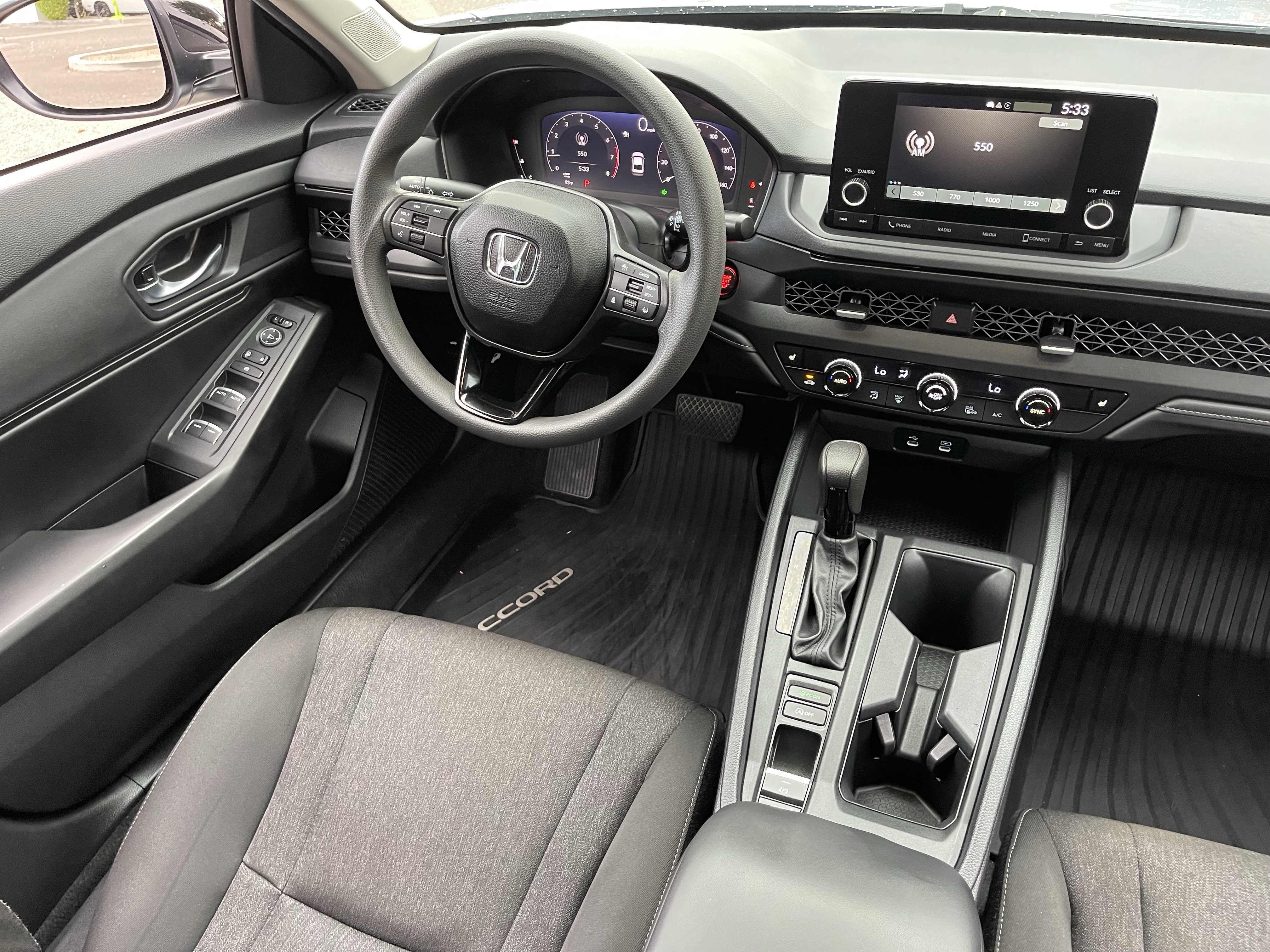 Used 2025 Honda Accord SE image 14