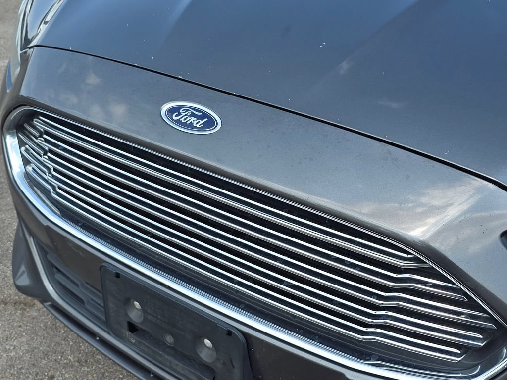 Used 2016 Ford Fusion SE FWD image 15