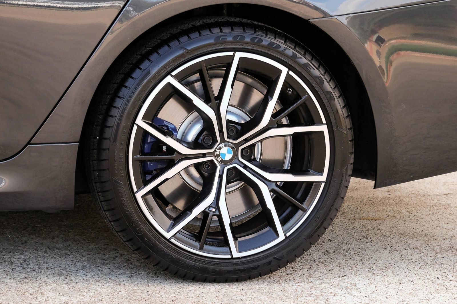 Used 2023 BMW 540i xDrive w/ Executive Package image 72