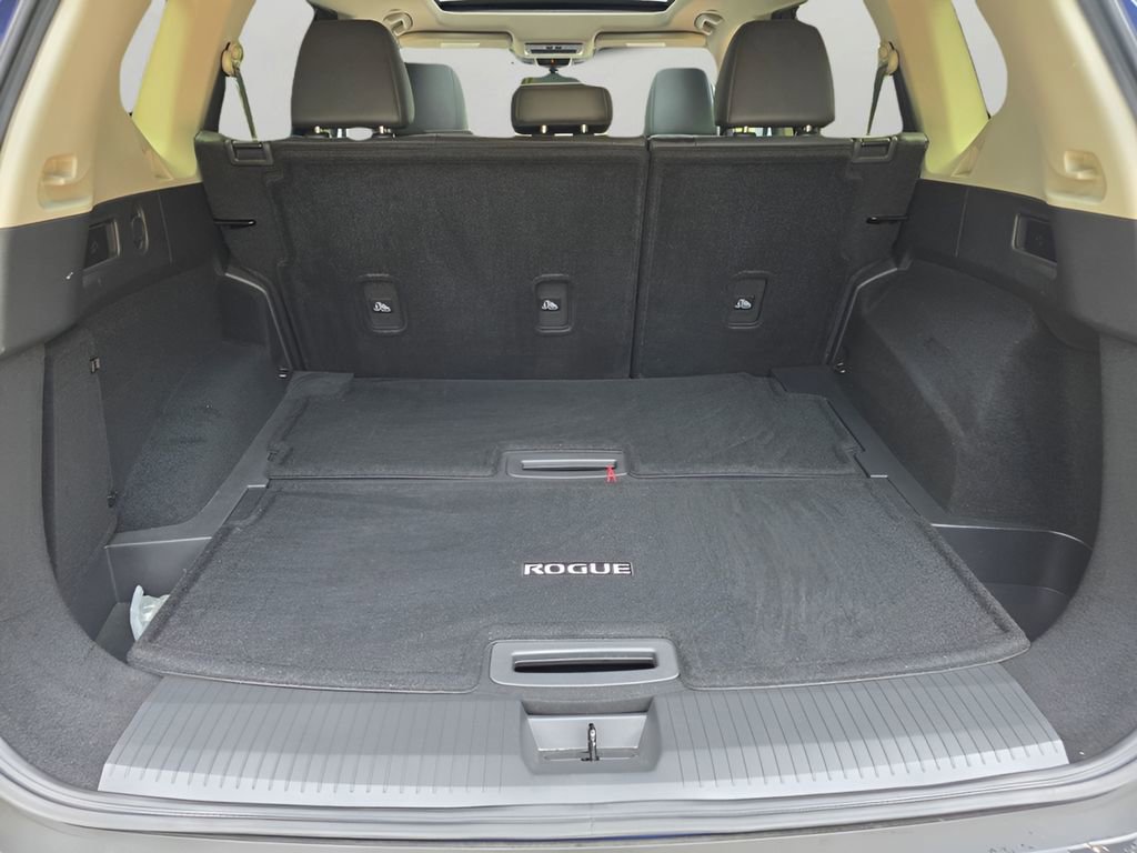 Used 2023 Nissan Rogue Platinum w/ Platinum Premium Package AWD/4WD image 6
