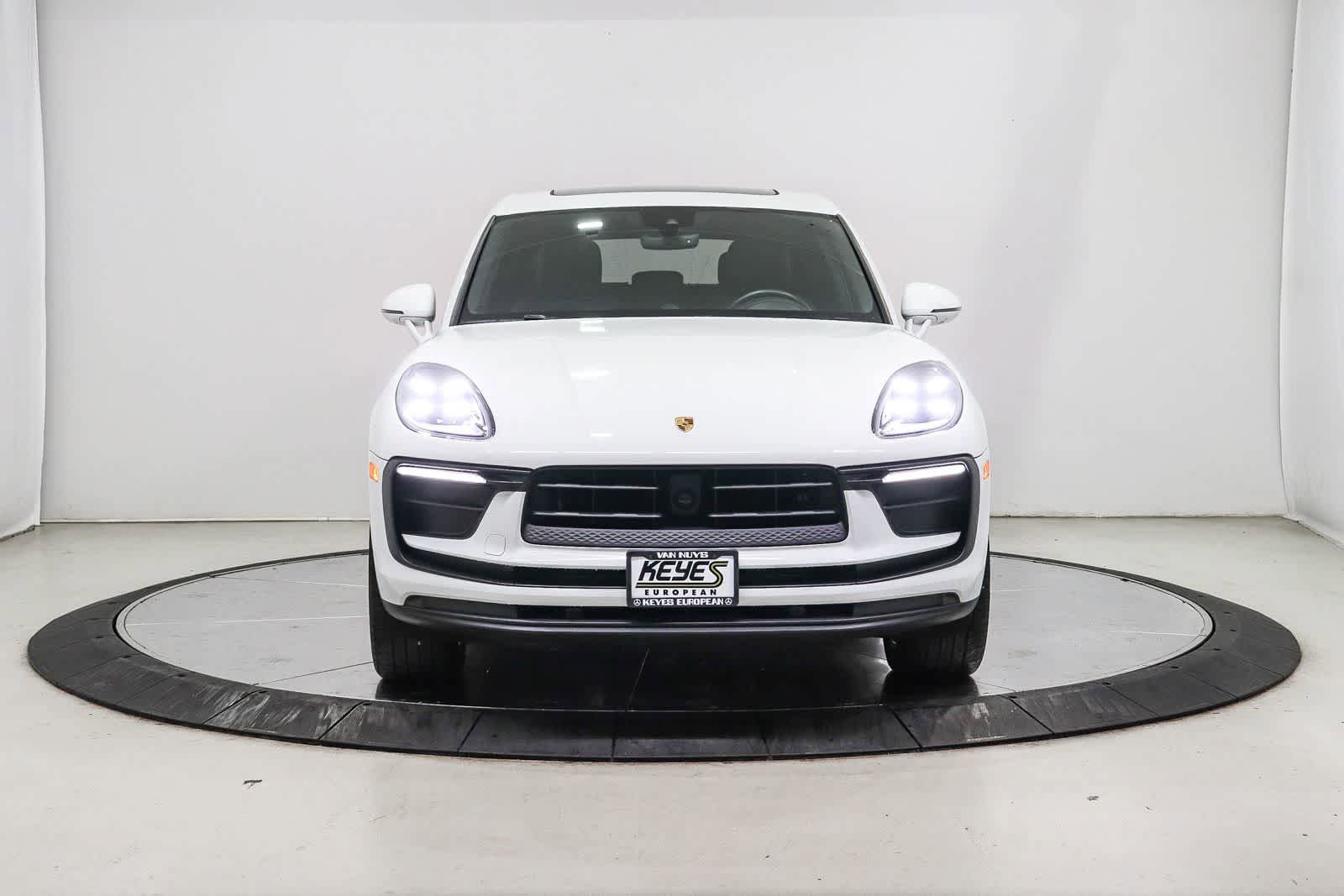 Used 2024 Porsche Macan AWD/4WD image 6