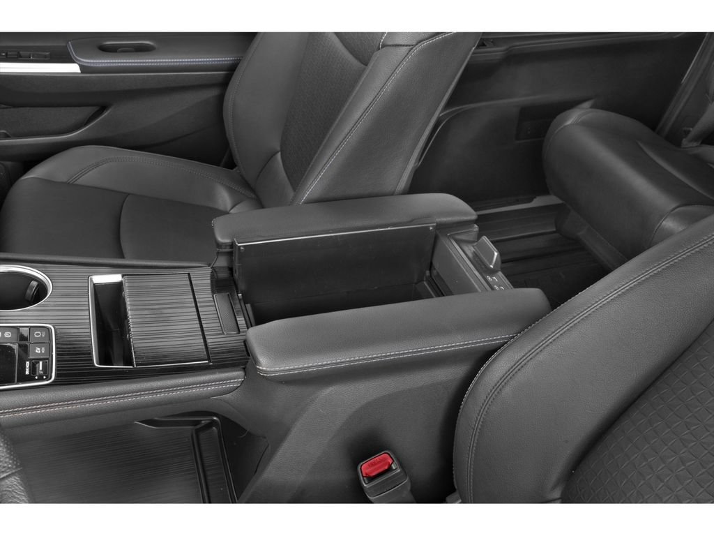New 2026 Toyota Sienna XLE Woodland Edition AWD/4WD image 9