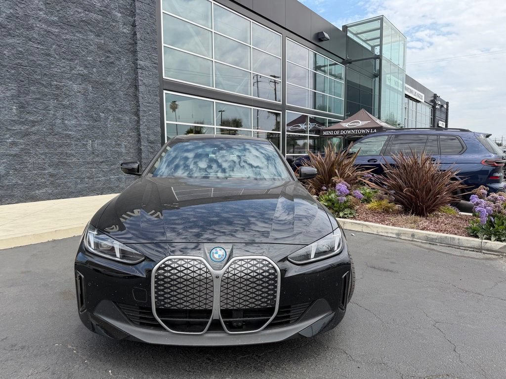 Used 2025 BMW i4 eDrive40 w/ Premium Package RWD image 4