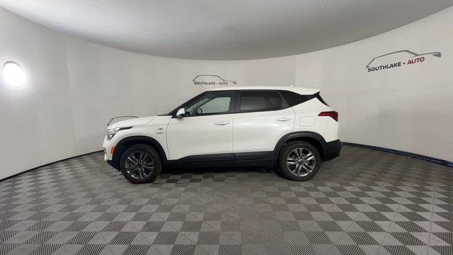 Certified 2023 Kia Seltos LX image 5