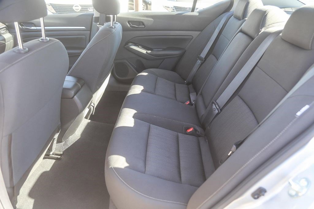 Used 2023 Nissan Altima 2.5 SV image 17