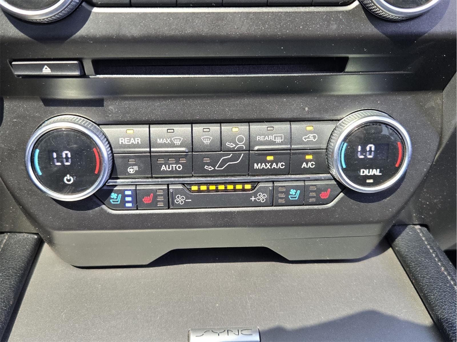 Certified 2018 Ford Expedition Max XLT w/ Equipment Group 202A RWD image 17