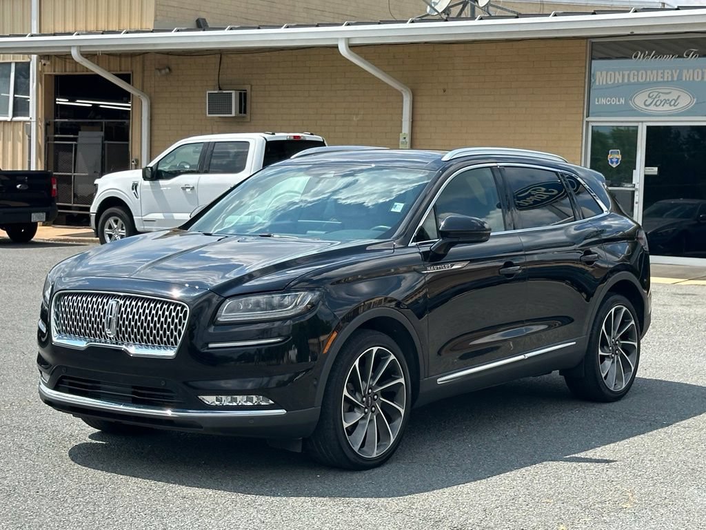 Used 2023 Lincoln Nautilus Reserve w/ Equipment Group 202A AWD/4WD image 2