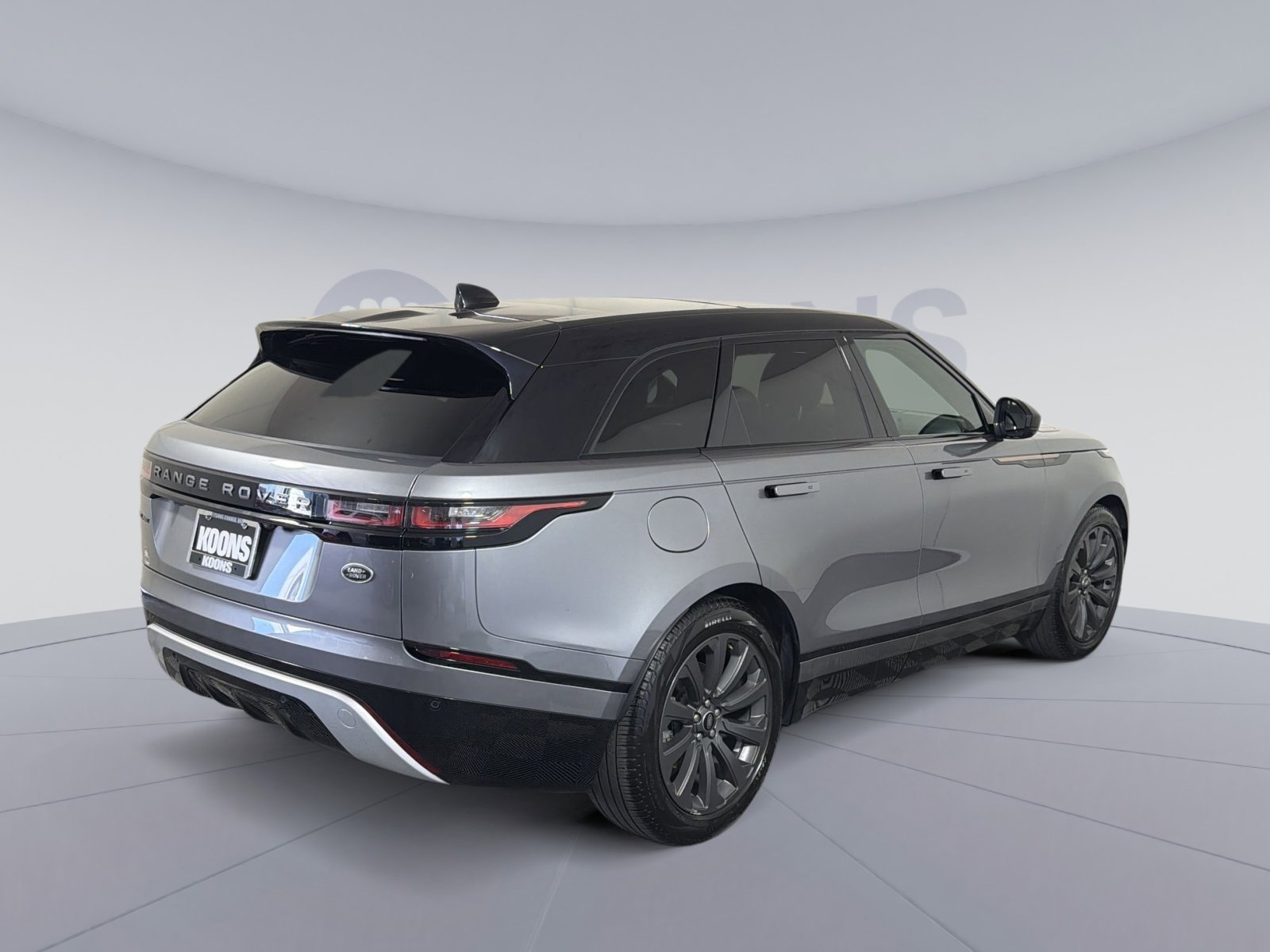 Used 2023 Land Rover Range Rover Velar R-Dynamic S image 7