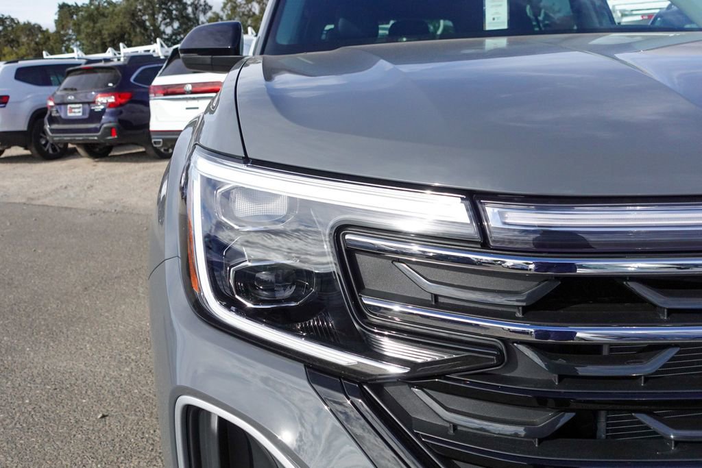New 2026 Volkswagen Atlas Peak Edition image 5