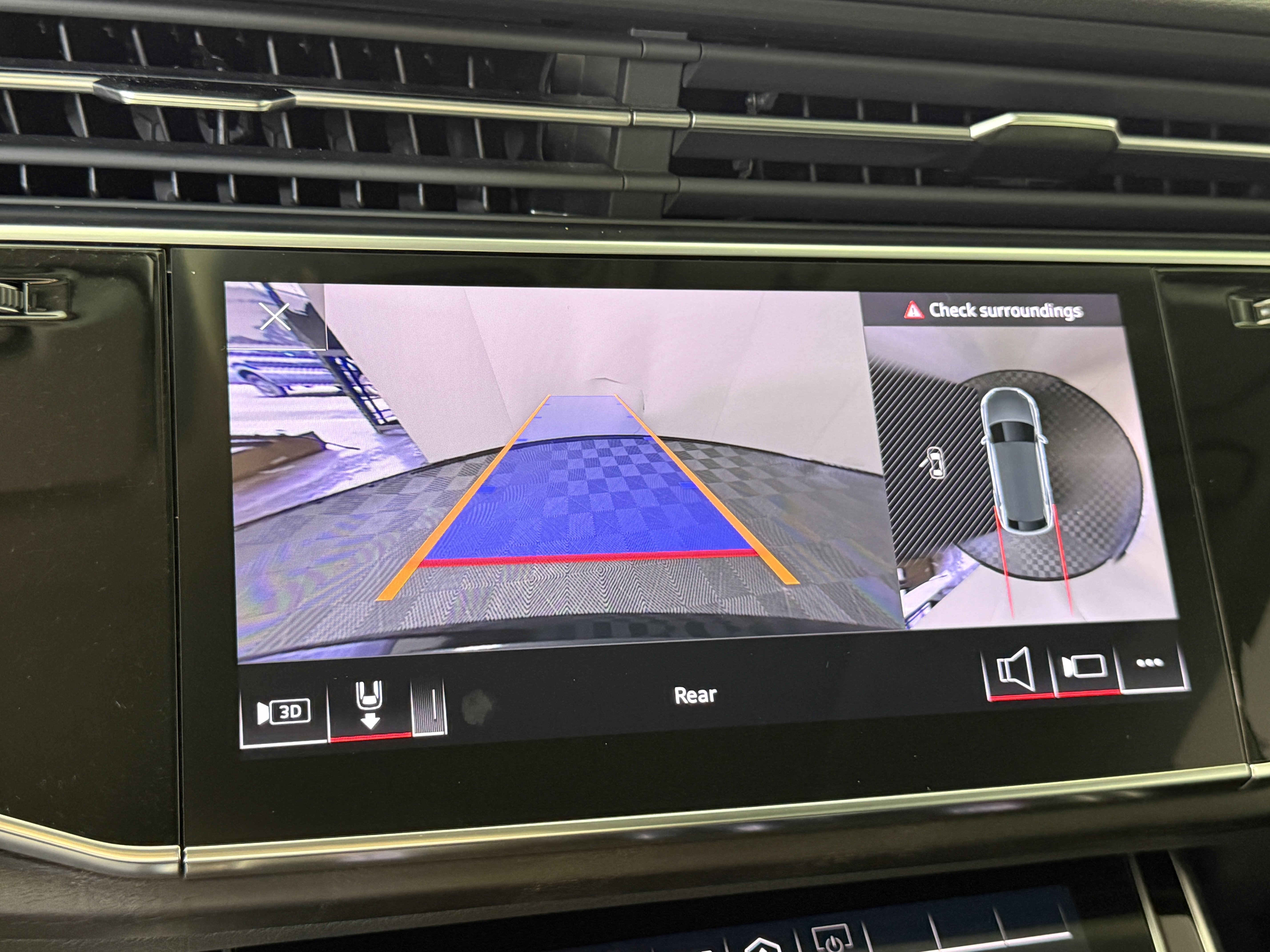 Used 2023 Audi Q8 Premium Plus image 22