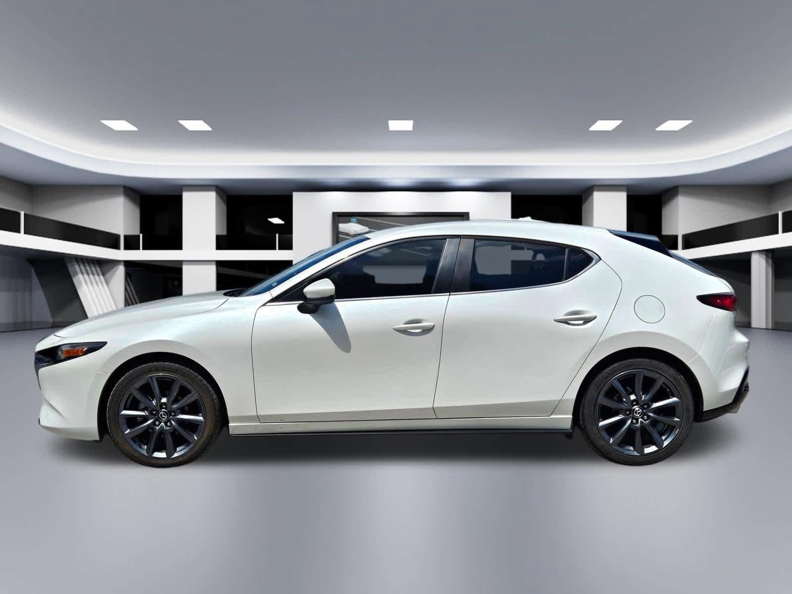 Used 2023 MAZDA MAZDA3 s FWD image 3