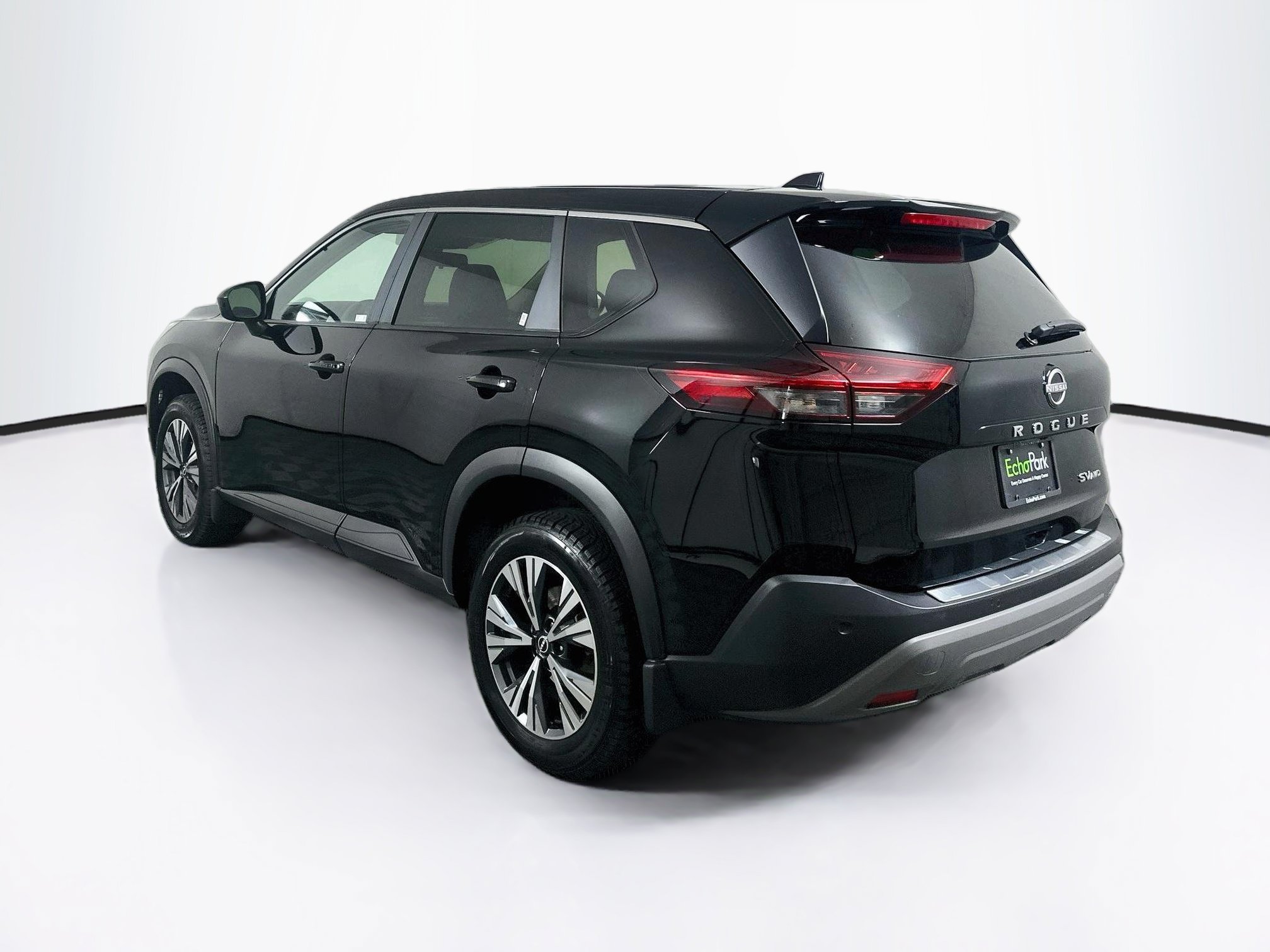 Used 2023 Nissan Rogue SV AWD/4WD image 5