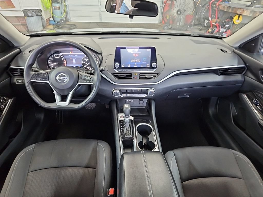 Used 2021 Nissan Altima 2.5 SV FWD image 9