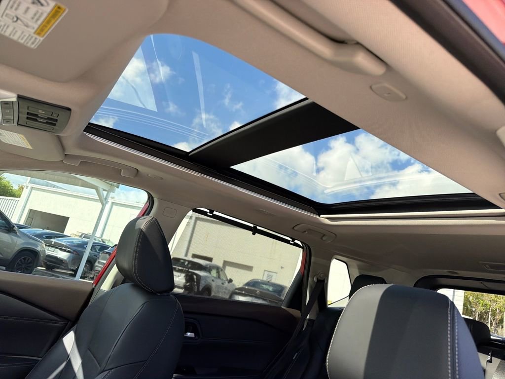 Certified 2023 Nissan Rogue SL w/ SL Premium Package image 17