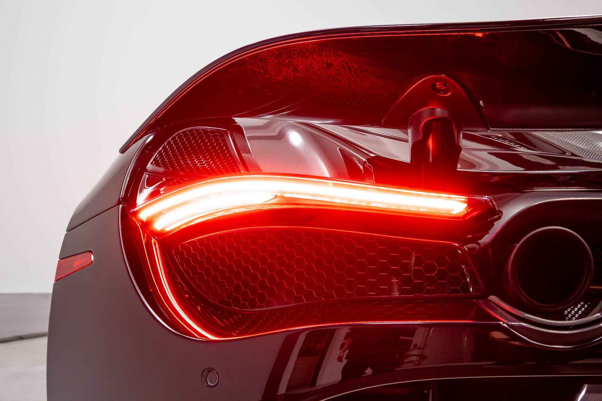 Used 2019 McLaren 720S Luxury RWD image 45