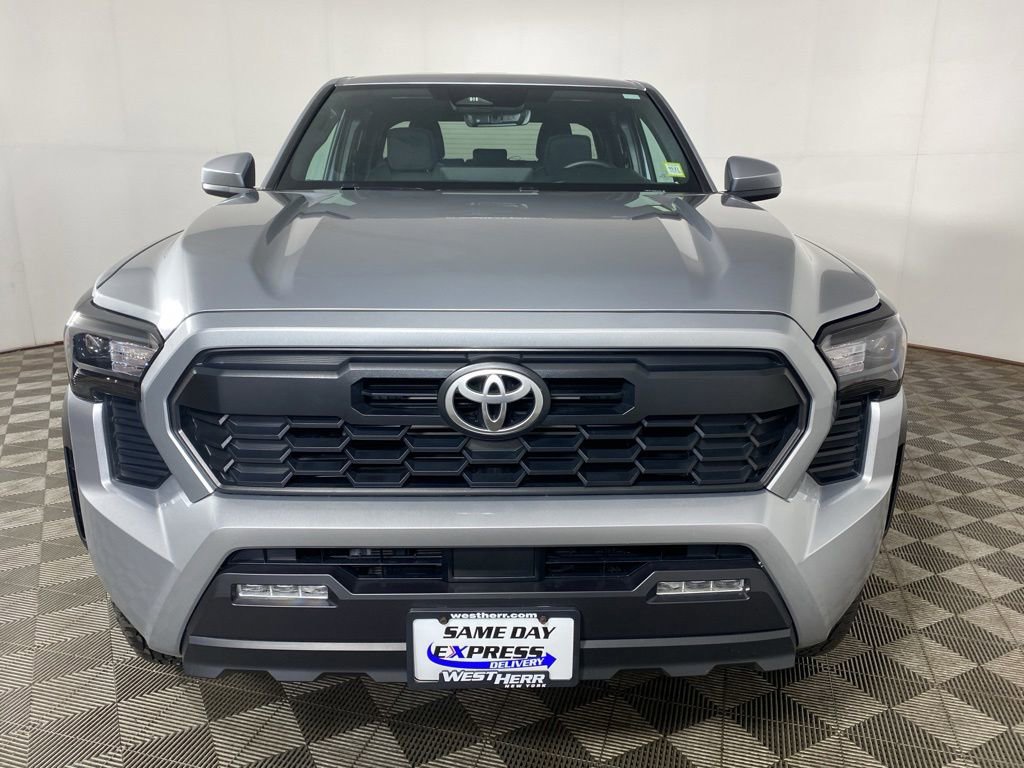 Used 2024 Toyota Tacoma TRD Off-Road AWD/4WD image 10