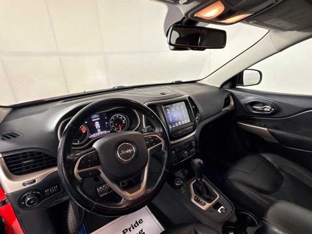 Used 2018 Jeep Cherokee Limited w/ High Altitude Package AWD/4WD image 17