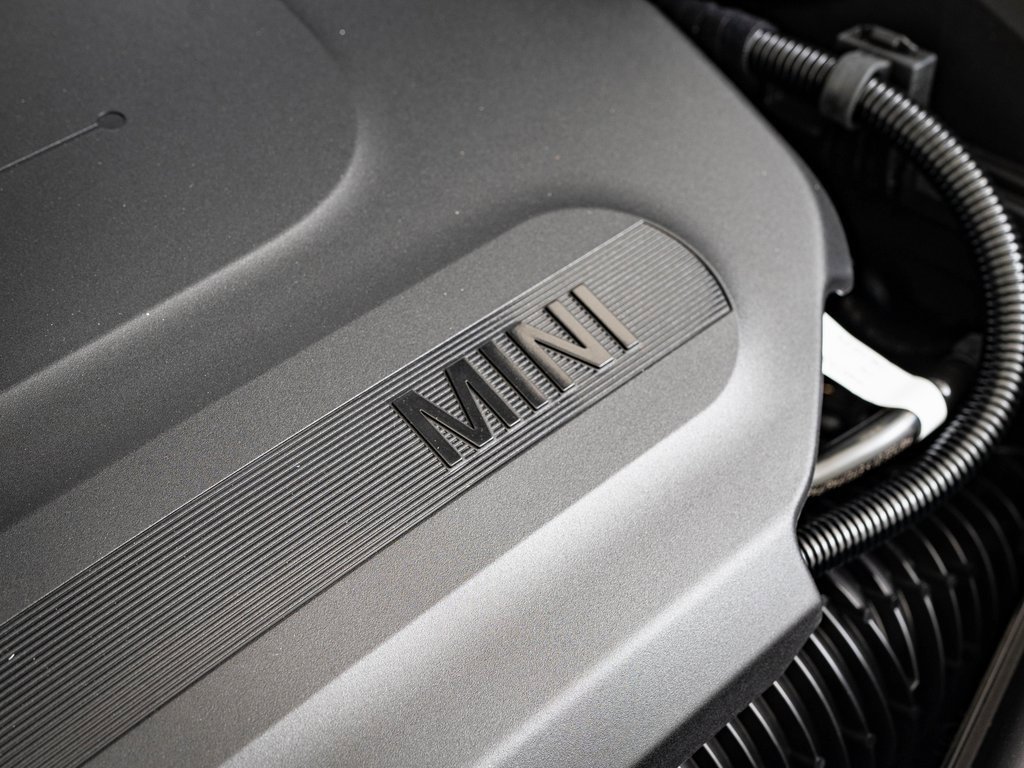 Certified 2025 MINI Cooper S image 38