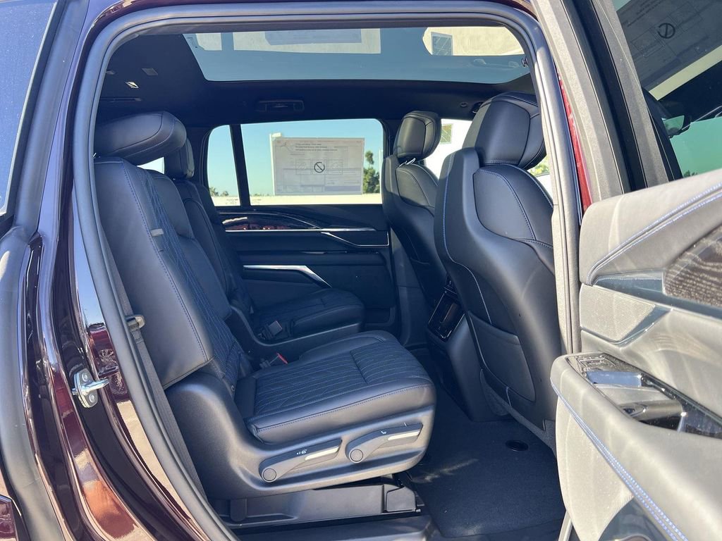 New 2026 Cadillac Escalade IQ Luxury 1 image 33