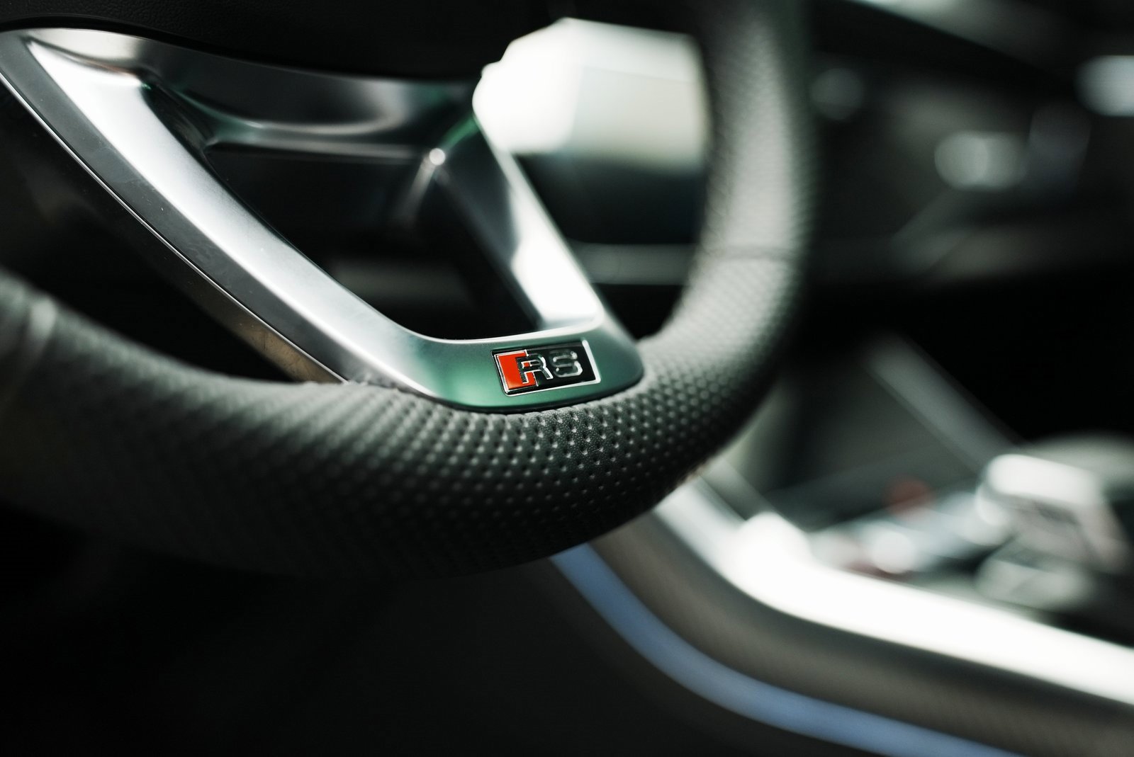 Used 2025 Audi RS Q8 performance image 37