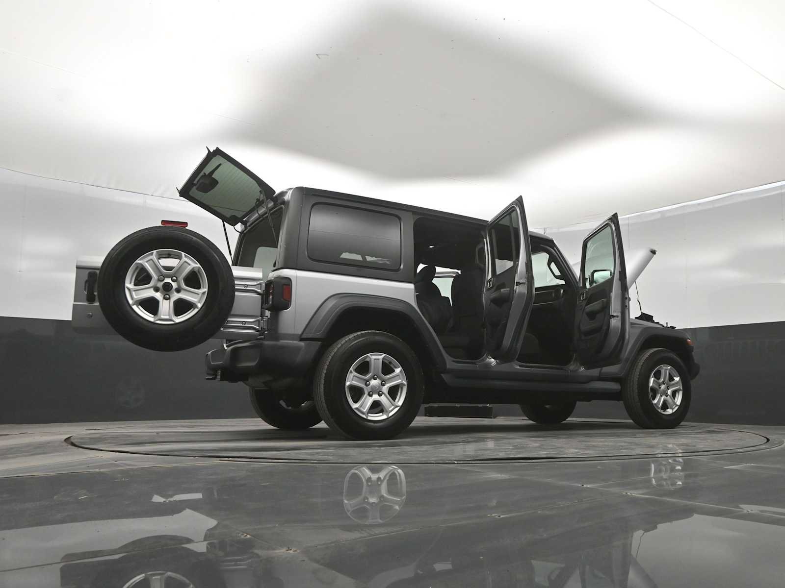 Used 2018 Jeep Wrangler Unlimited Sport S AWD/4WD image 44