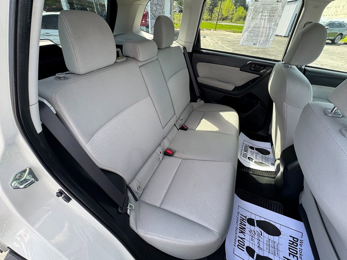 Used 2015 Subaru Forester 2.5i Premium w/ All-Weather Package AWD/4WD image 23