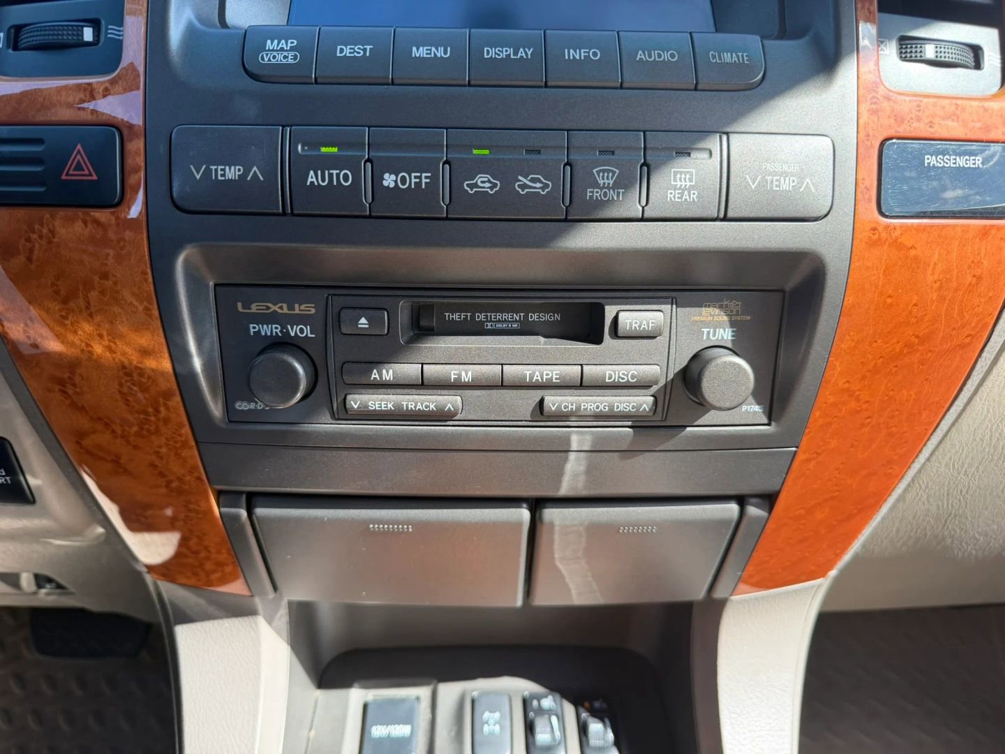 Used 2004 Lexus GX 470 AWD/4WD image 26