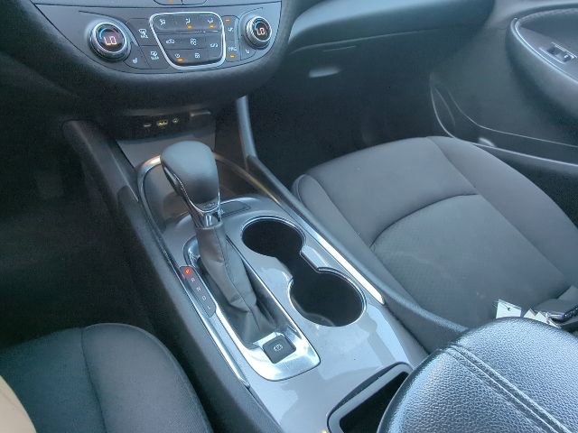 Used 2023 Chevrolet Malibu LT FWD image 18