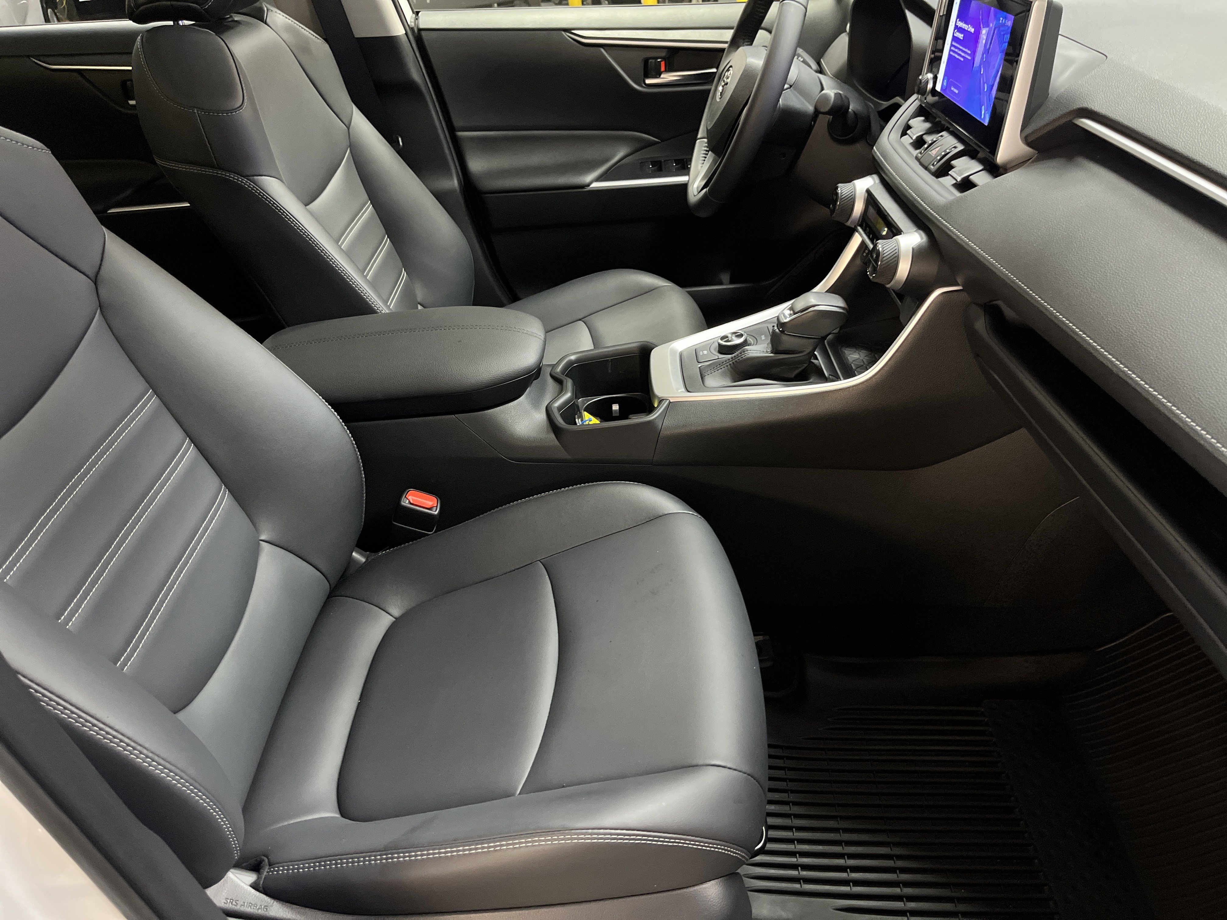 Certified 2025 Toyota RAV4 XLE Premium AWD/4WD image 31